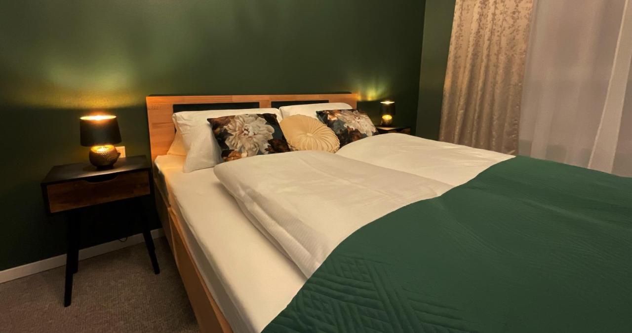 Hotel Residenz Luxury Apartments Metzingen  Bagian luar foto