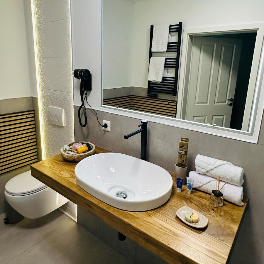 Hotel Residenz Luxury Apartments Metzingen  Bagian luar foto