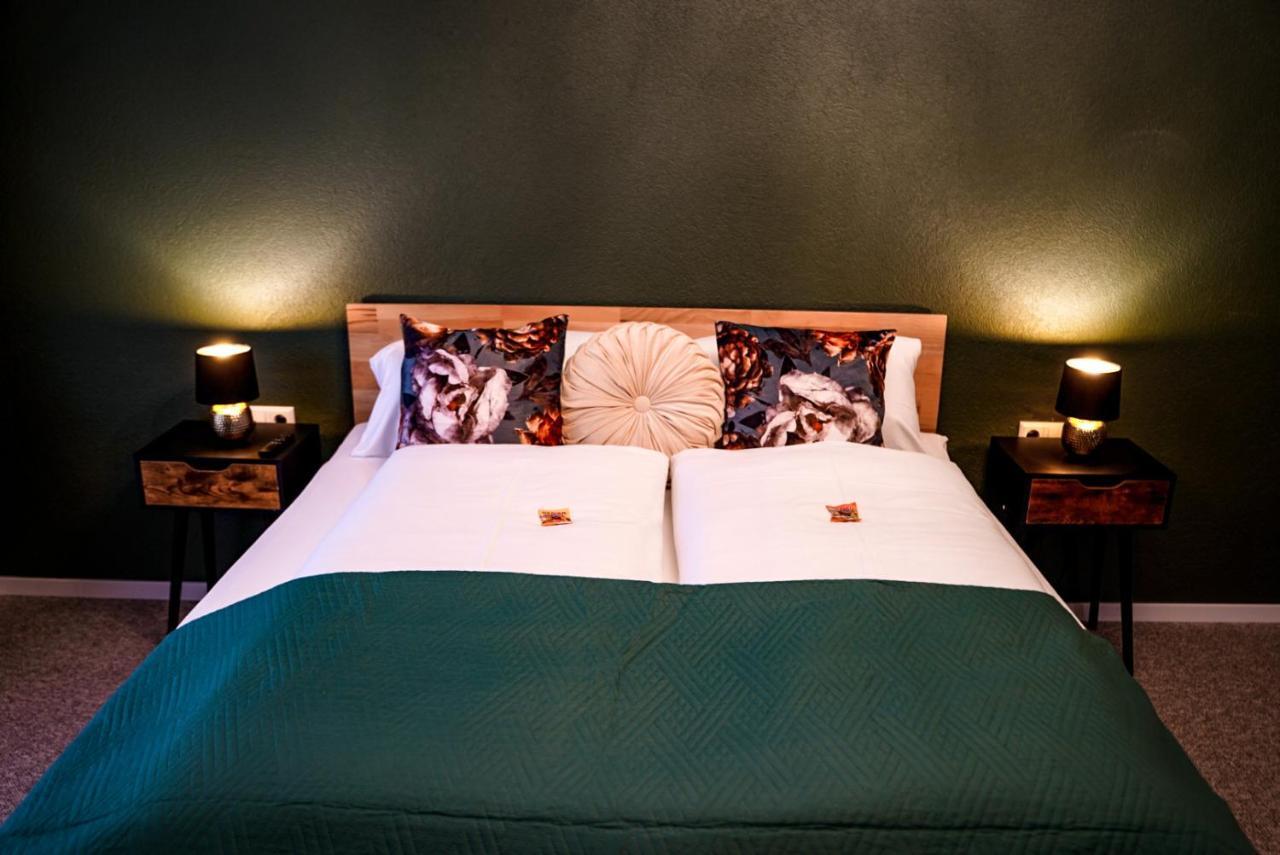 Hotel Residenz Luxury Apartments Metzingen  Bagian luar foto