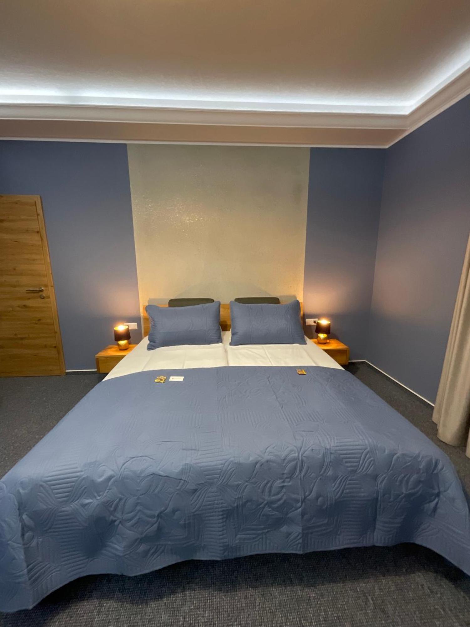 Hotel Residenz Luxury Apartments Metzingen  Bagian luar foto