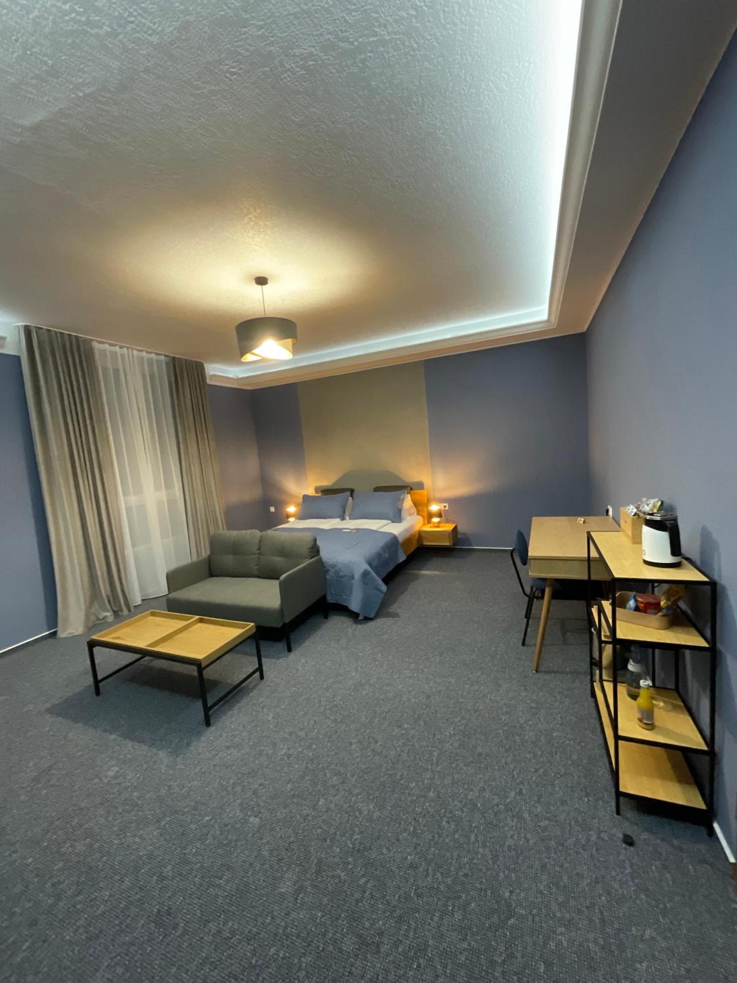 Hotel Residenz Luxury Apartments Metzingen  Bagian luar foto