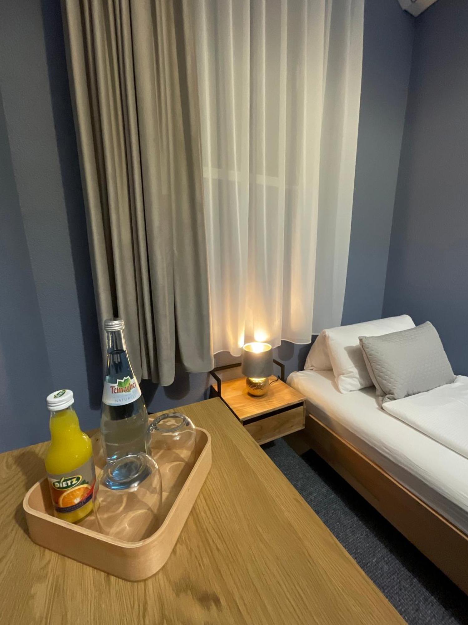 Hotel Residenz Luxury Apartments Metzingen  Bagian luar foto