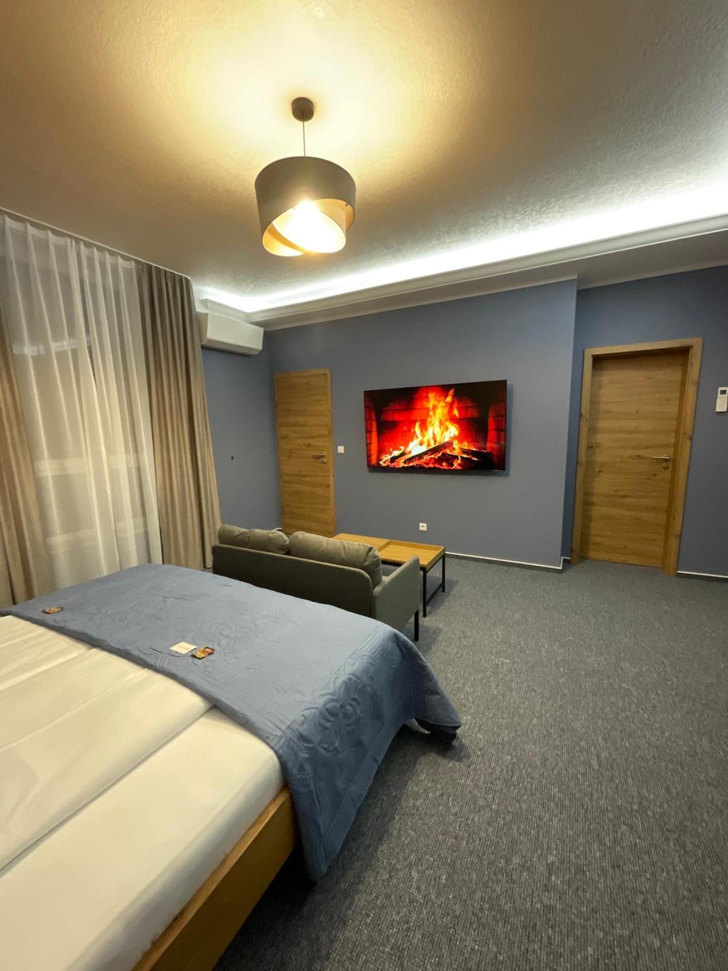 Hotel Residenz Luxury Apartments Metzingen  Bagian luar foto