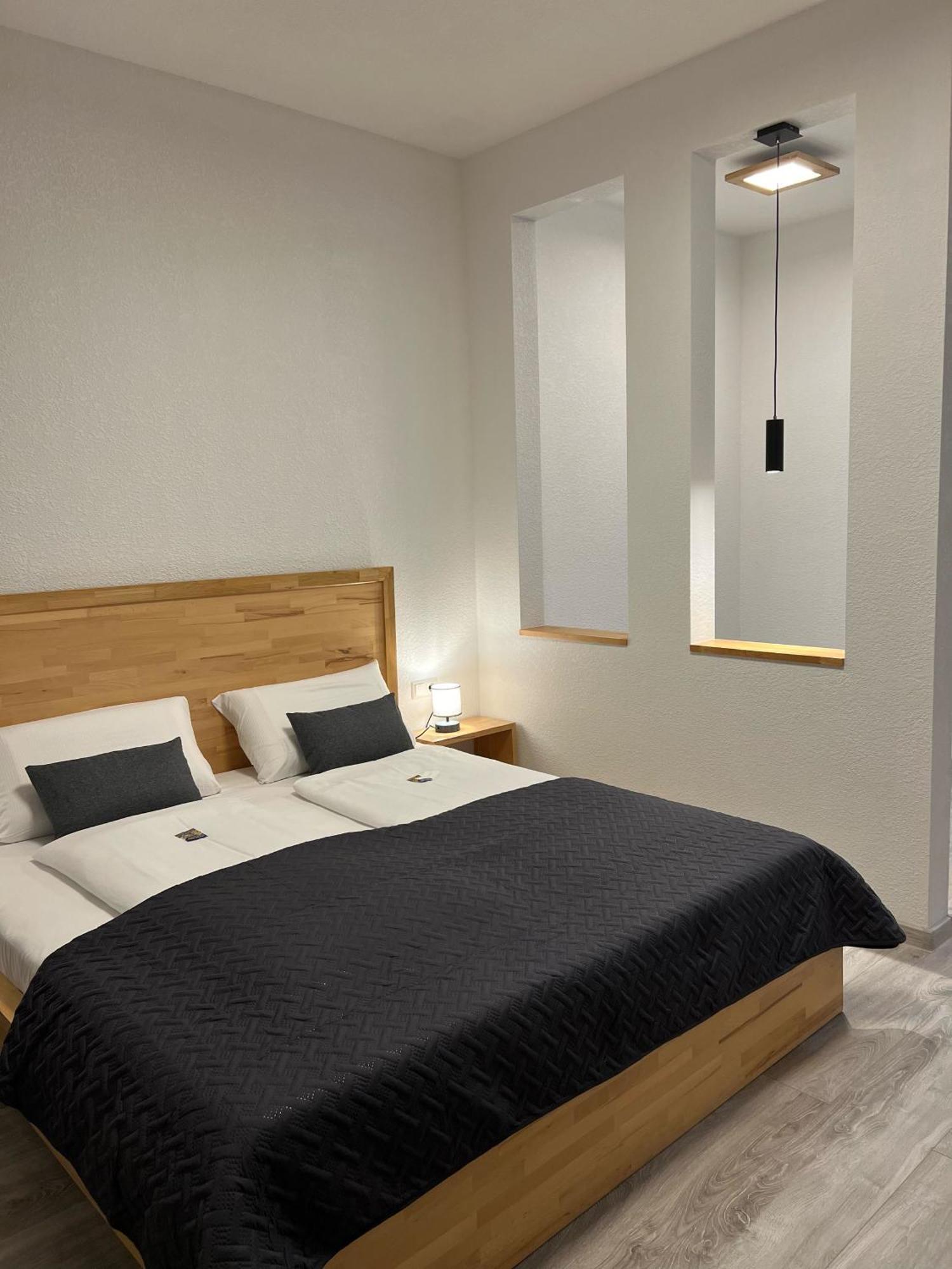Hotel Residenz Luxury Apartments Metzingen  Bagian luar foto