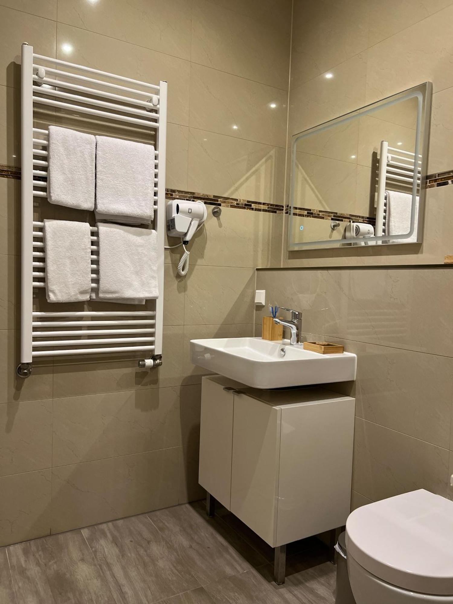 Hotel Residenz Luxury Apartments Metzingen  Bagian luar foto
