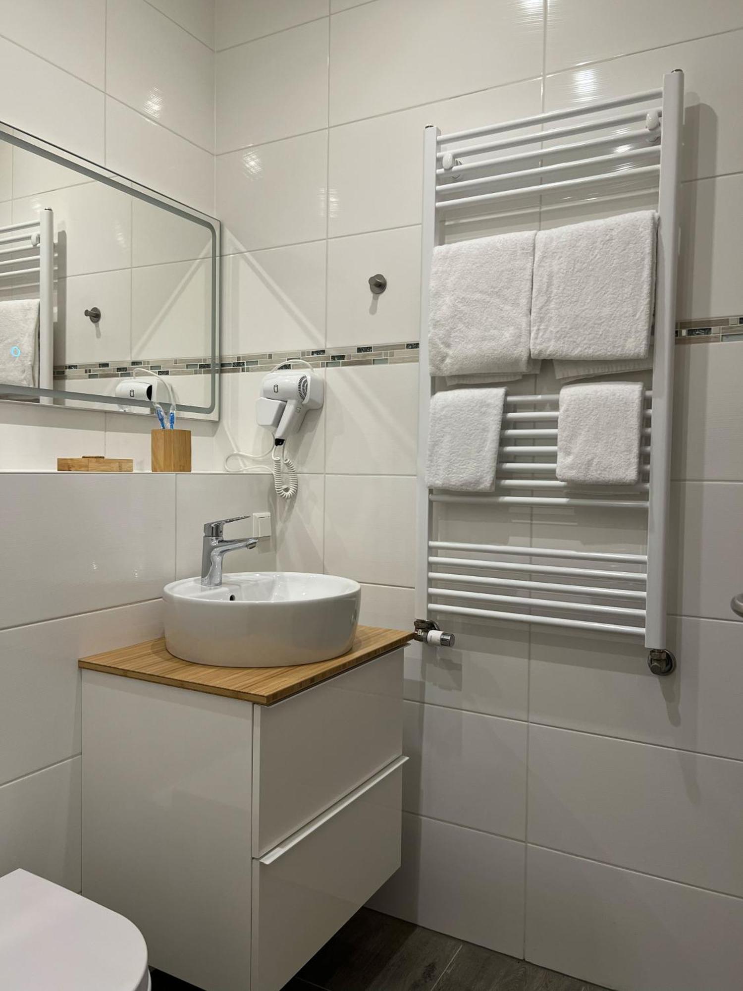 Hotel Residenz Luxury Apartments Metzingen  Bagian luar foto