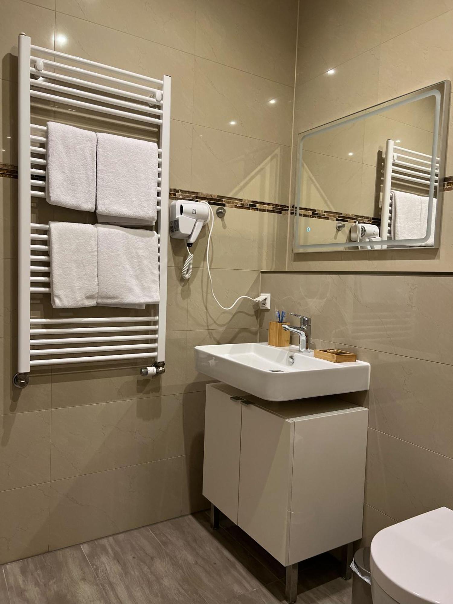 Hotel Residenz Luxury Apartments Metzingen  Bagian luar foto